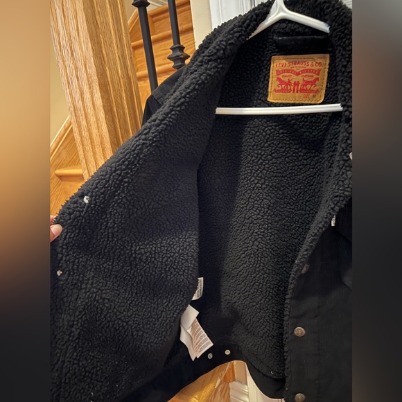 Levi’s Sherpa Corduroy Trucker Jacket - Picture 3 of 5